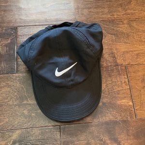 Nike women’s hat running hat dry fit